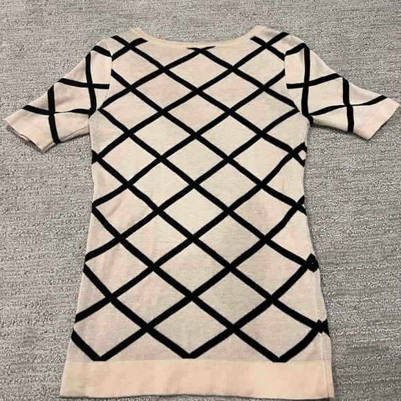 A Pea in The Pod Maternity Sweater Size Small - Picture 2 of 5